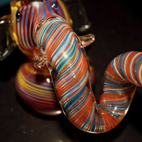 Bubbler Vs Bong: What’s Right for Your Smoking Needs