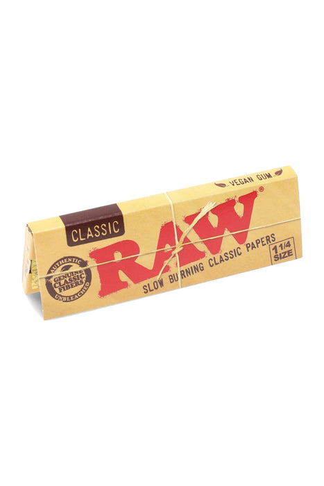 RAW Classic 1¼ Rolling Papers – 50 Leaves – 24-Count Display
