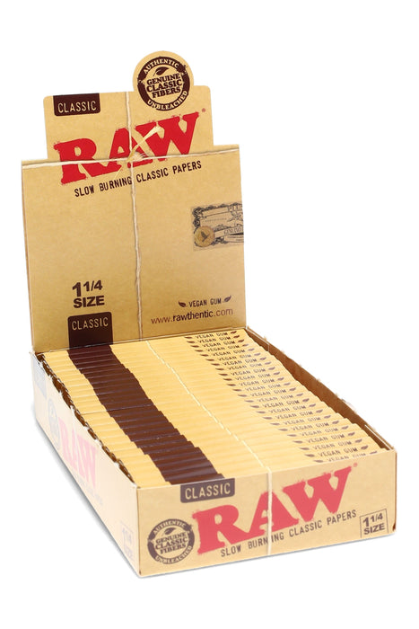 RAW Classic 1¼ Rolling Papers – 50 Leaves – 24-Count Display