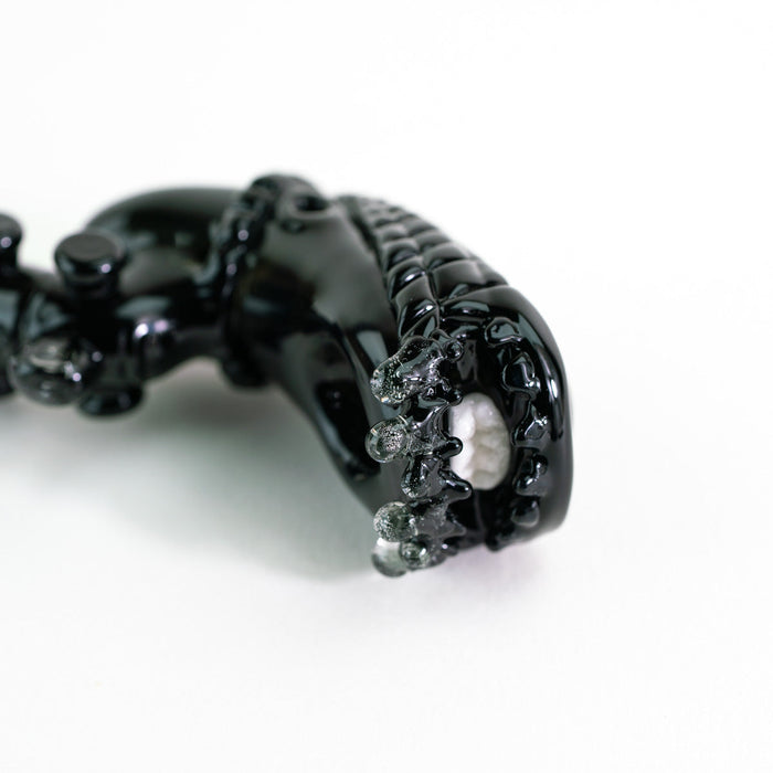 Empire Glassworks 'Alien' Glow-In-The-Dark Hand Pipe