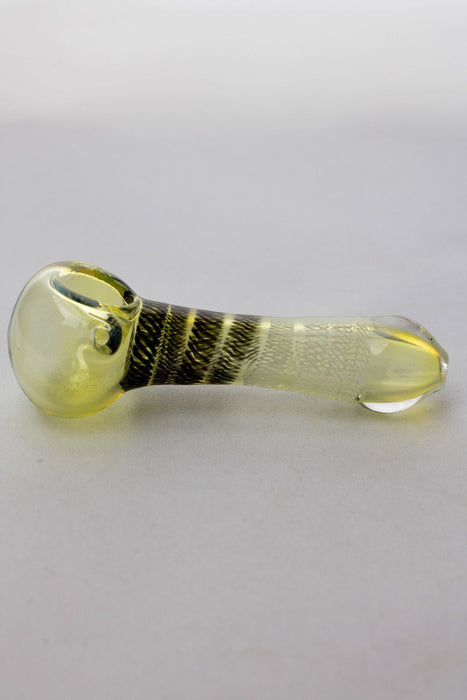 4.5" soft glass 4072 hand pipe - bongoutlet.com