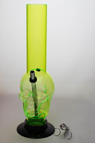 12" acrylic skull water pipe - bongoutlet.com